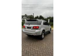 TOYOTA - HILUX SW4 - 2008/2008 - Prata - R$ 101.900,00