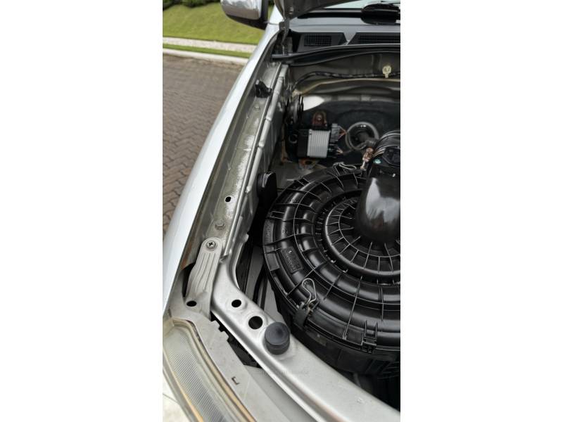 TOYOTA - HILUX SW4 - 2008/2008 - Prata - R$ 101.900,00