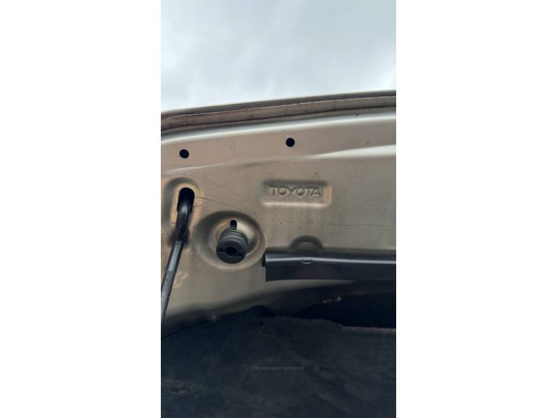 TOYOTA - HILUX SW4 - 2008/2008 - Prata - R$ 101.900,00